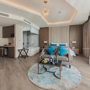 5* Hotel The Empyrean